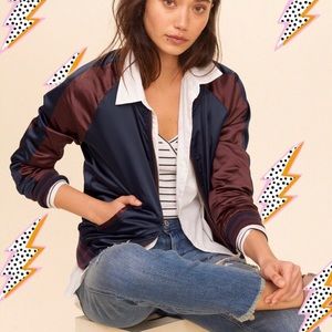 Hollister satin reversible bomber jacket 💫